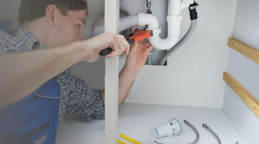 Expert burst pipe repair services in Asher, OK